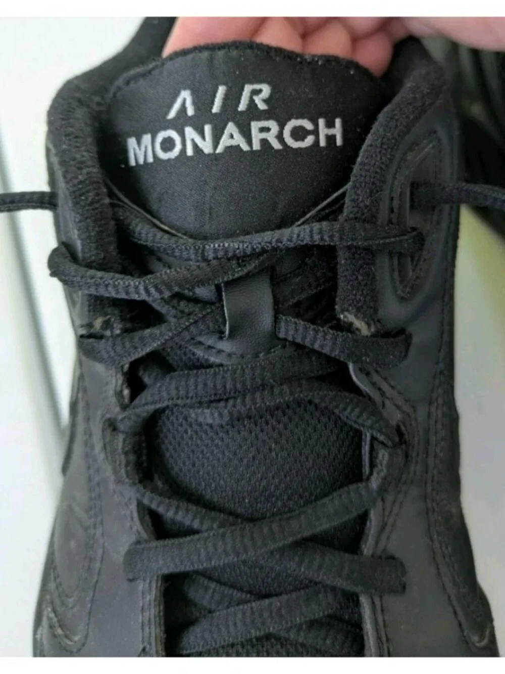 Nike Air Monarch IV Men's Black Sneakers Size 9.5 US 415445-001